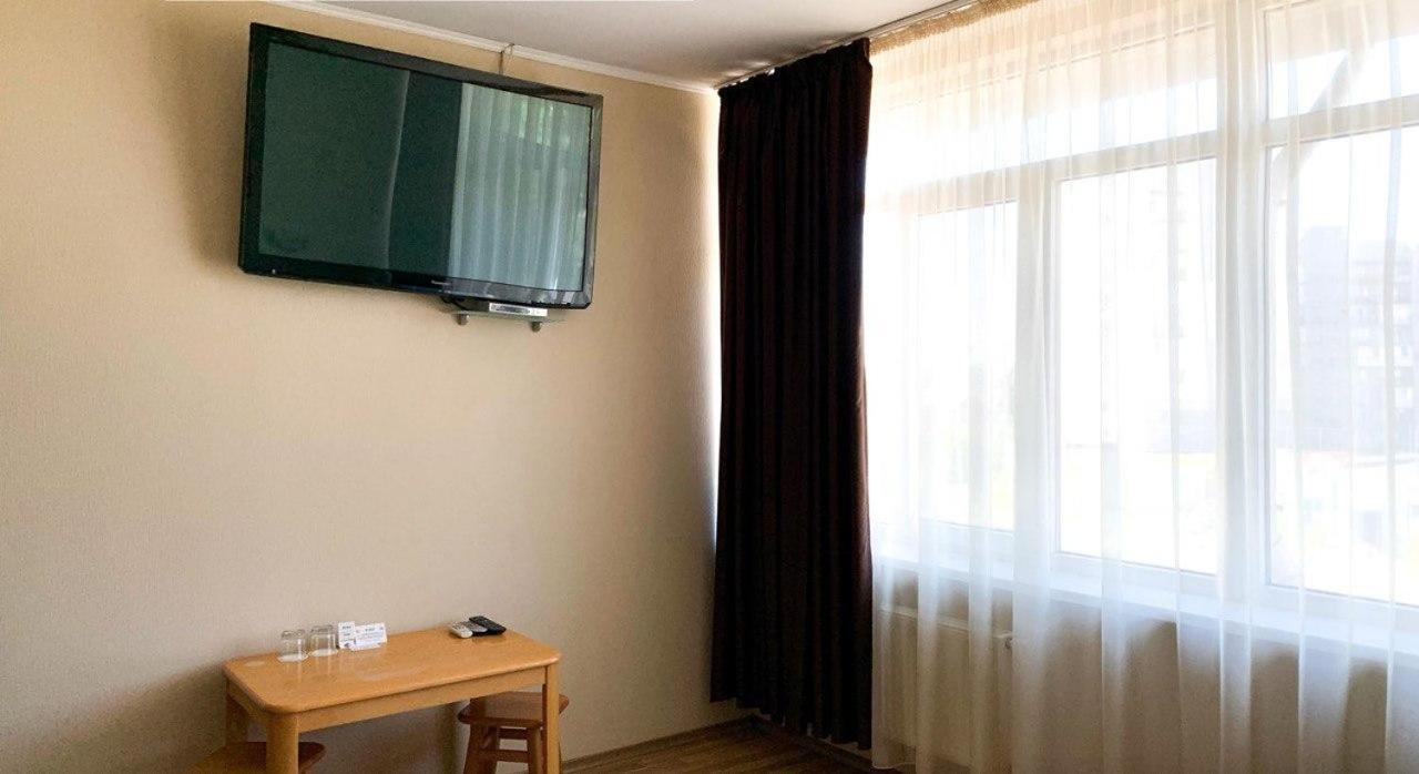 Etoile Hotel Kharkiv Exterior photo
