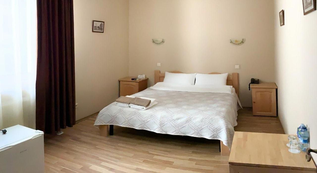 Etoile Hotel Kharkiv Exterior photo