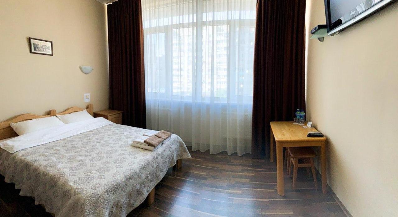 Etoile Hotel Kharkiv Exterior photo